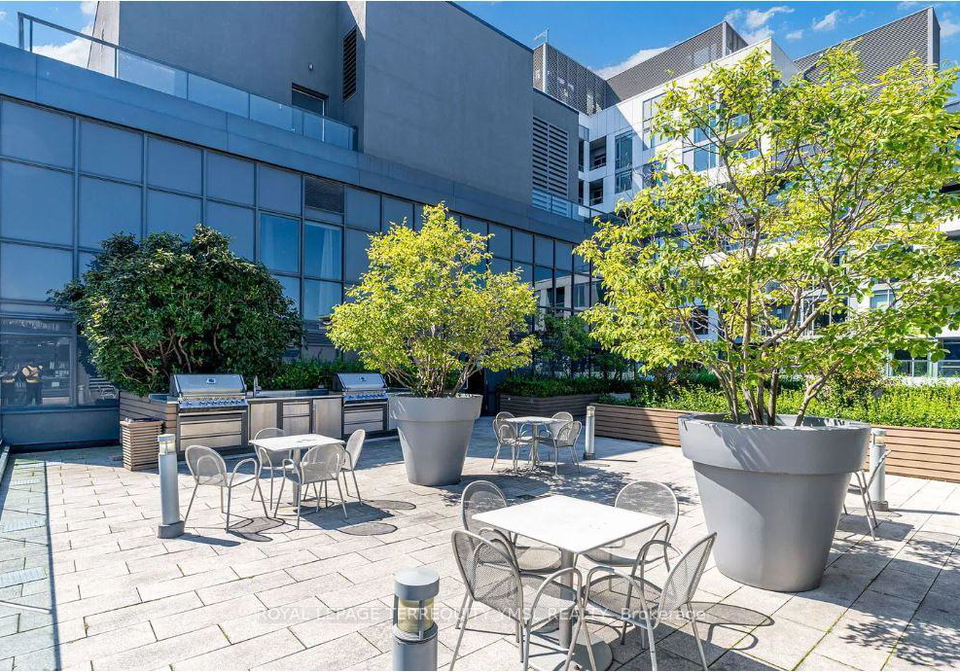 560-front-street-w-toronto-toronto-ontario-c13620600