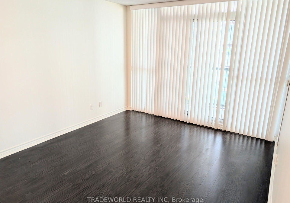 19-grand-trunk-crescent-toronto-toronto-ontario-c13620900