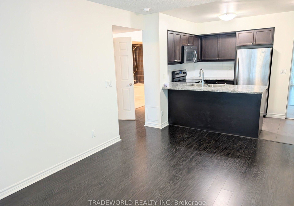 19-grand-trunk-crescent-toronto-toronto-ontario-c13620900