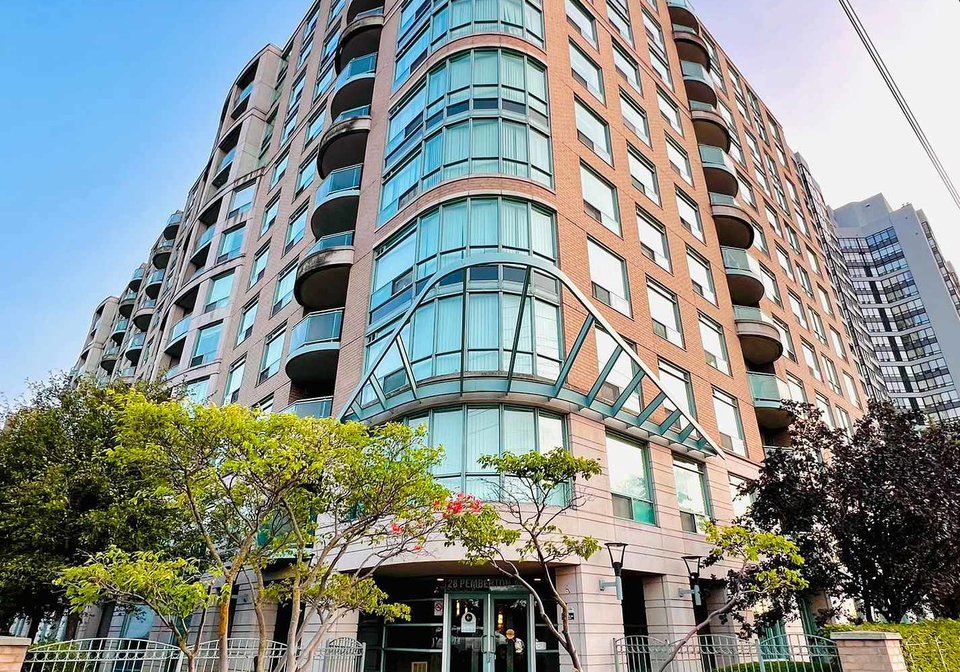 28-pemberton-avenue-toronto-north-york-ontario-c13621000