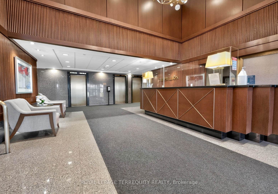 10-kenneth-avenue-toronto-north-york-ontario-c13621092