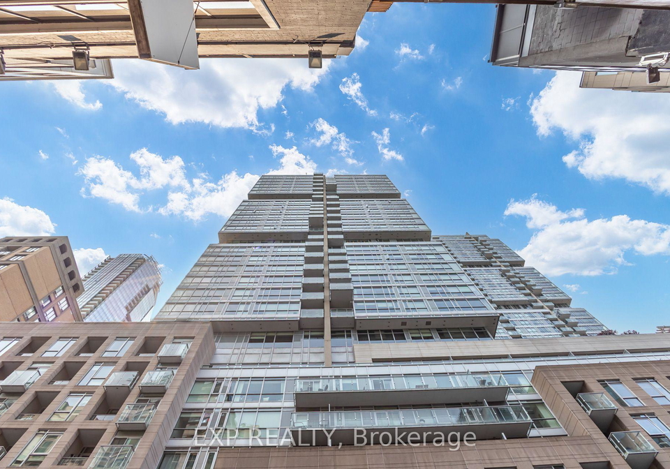 199-richmond-street-w-toronto-toronto-ontario-c13621098
