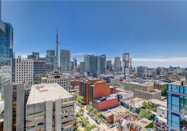 210-simcoe-street-toronto-toronto-ontario-c13621164