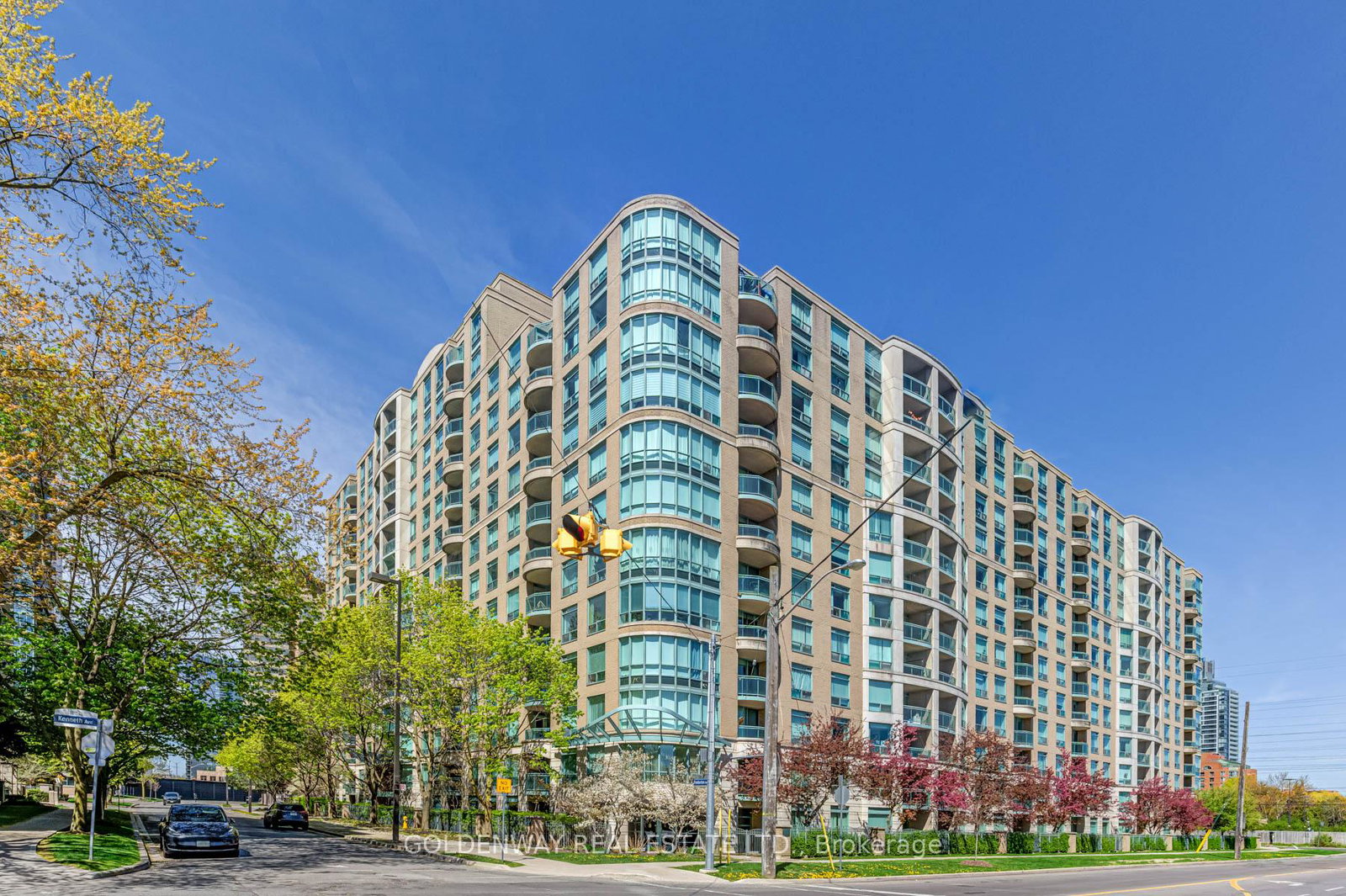 18-pemberton-avenue-toronto-north-york-ontario-c13621266