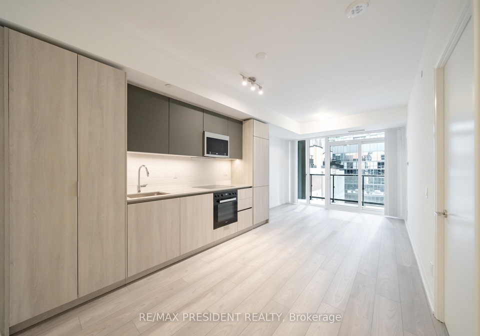 400-king-street-w-toronto-toronto-ontario-c13621886