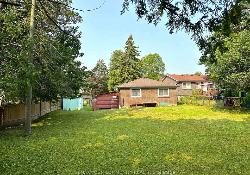 15-resolution-crescent-toronto-north-york-ontario-c13622192
