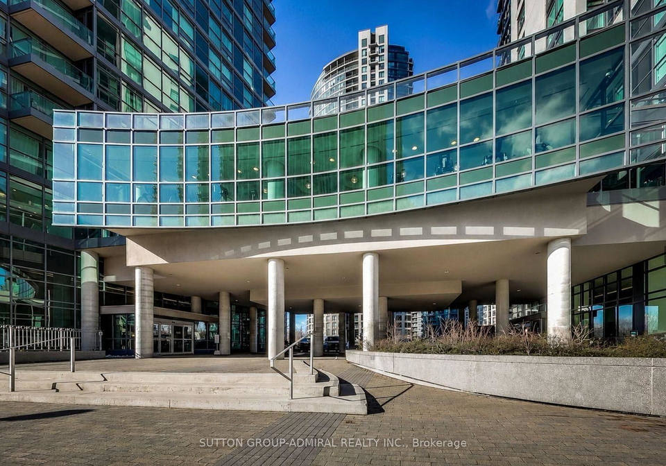 215-fort-york-boulevard-toronto-toronto-ontario-c13622218