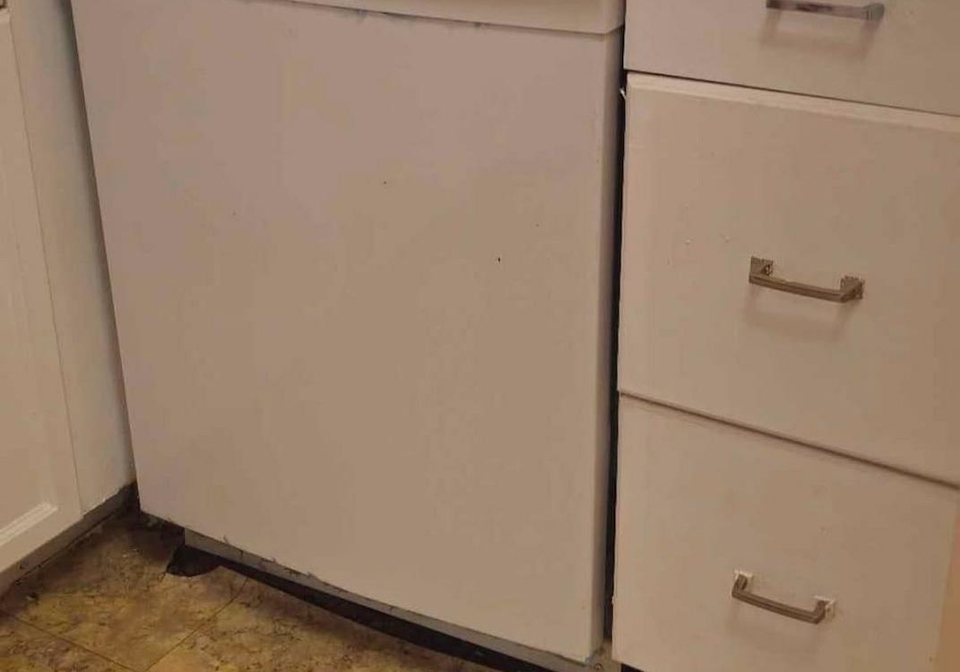 11-thorncliffe-park-drive-toronto-east-york-ontario-c13622258