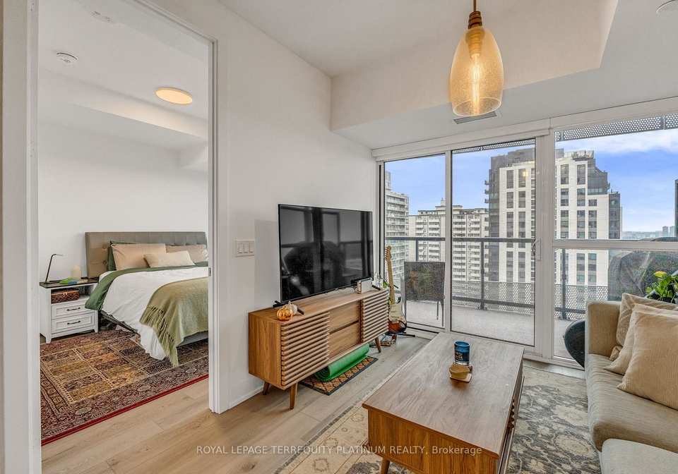 11-lillian-street-toronto-toronto-ontario-c13622298