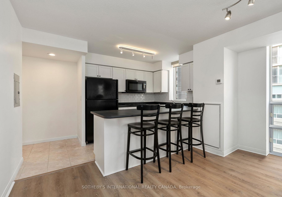 311-richmond-street-toronto-toronto-ontario-c13622342