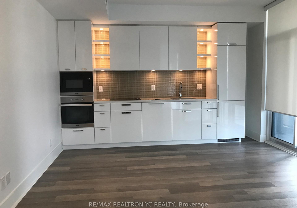 32-davenport-road-toronto-toronto-ontario-c13622362