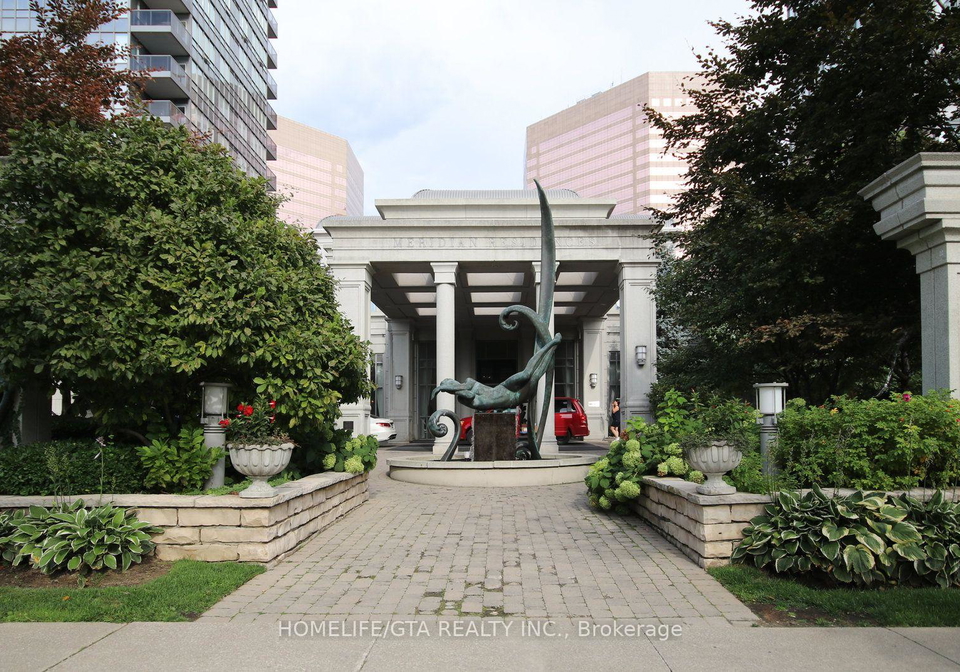 15-greenview-avenue-toronto-toronto-ontario-c13622710
