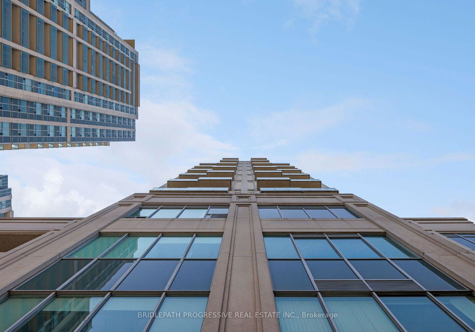 1-avondale-avenue-toronto-north-york-ontario-c13622714