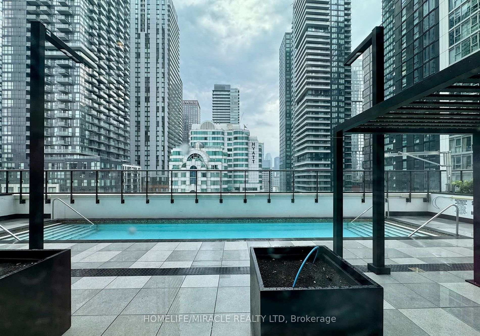 400-king-street-toronto-toronto-ontario-c13622820