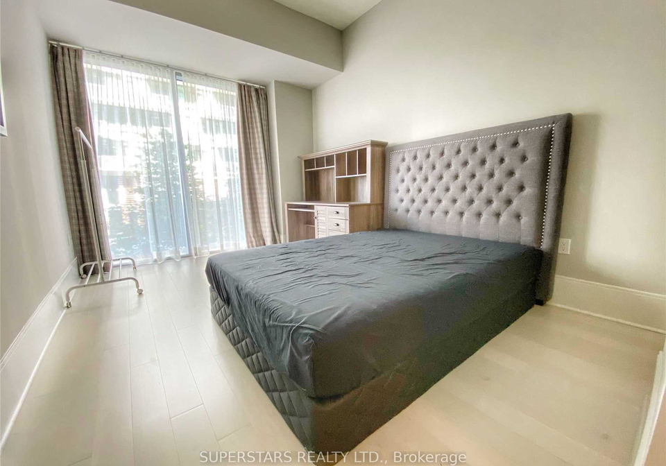29-queens-quay-e-toronto-toronto-ontario-c13623444
