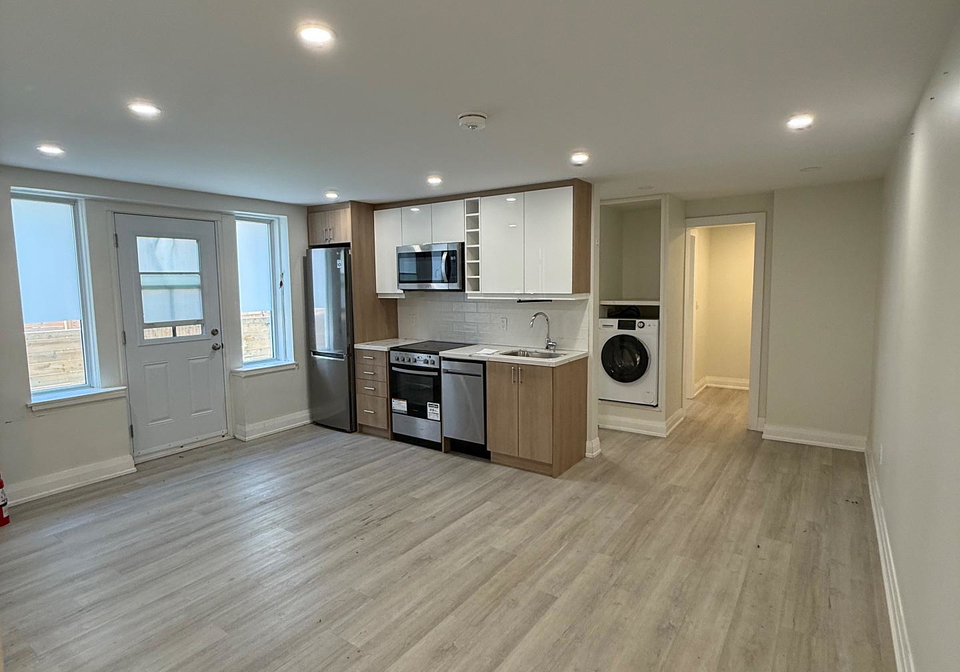 699-eglinton-avenue-w-toronto-toronto-ontario-c13623458