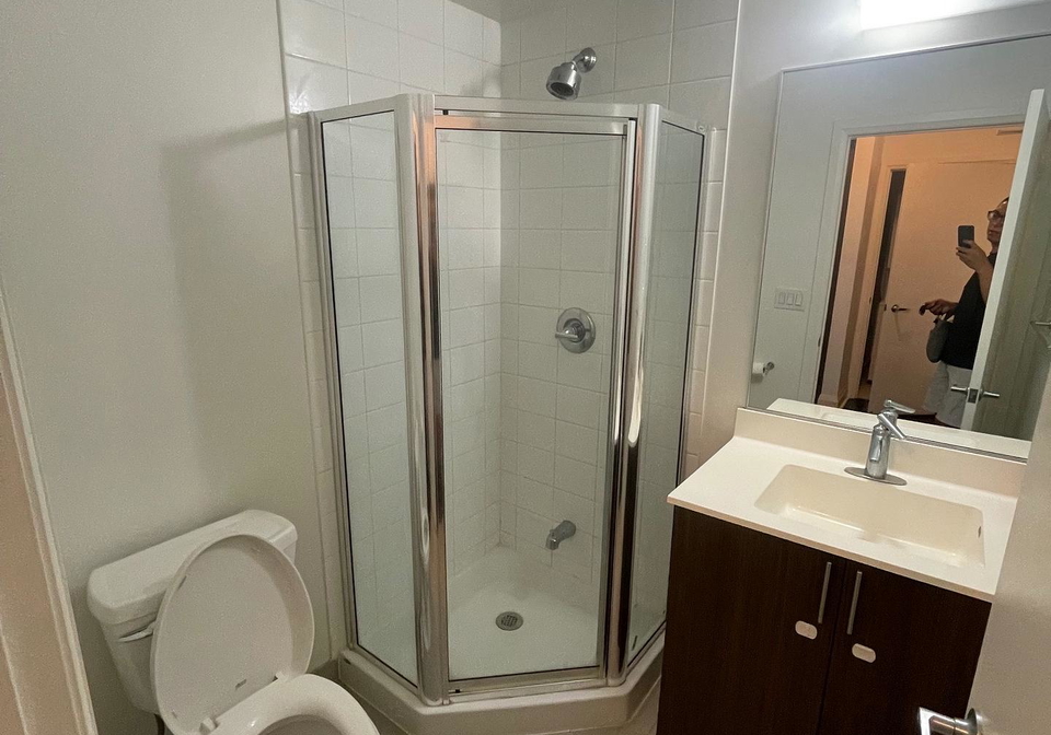 17-kenaston-gardens-toronto-north-york-ontario-c13623680