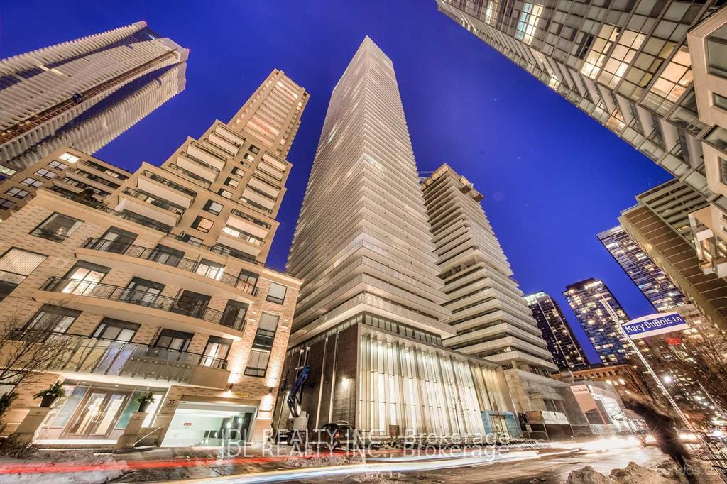 42-charles-street-e-toronto-toronto-ontario-c13623850