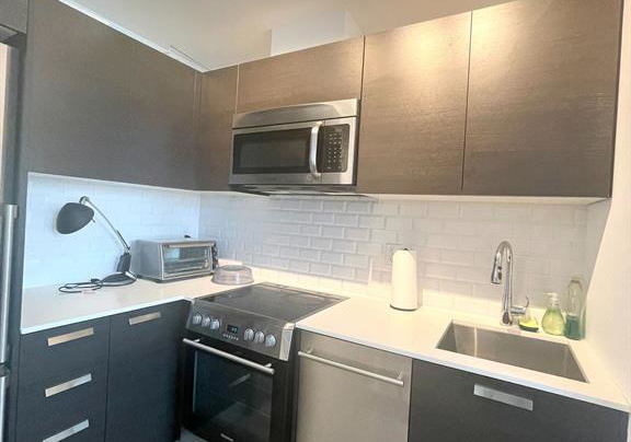 42-charles-street-e-toronto-toronto-ontario-c13623850