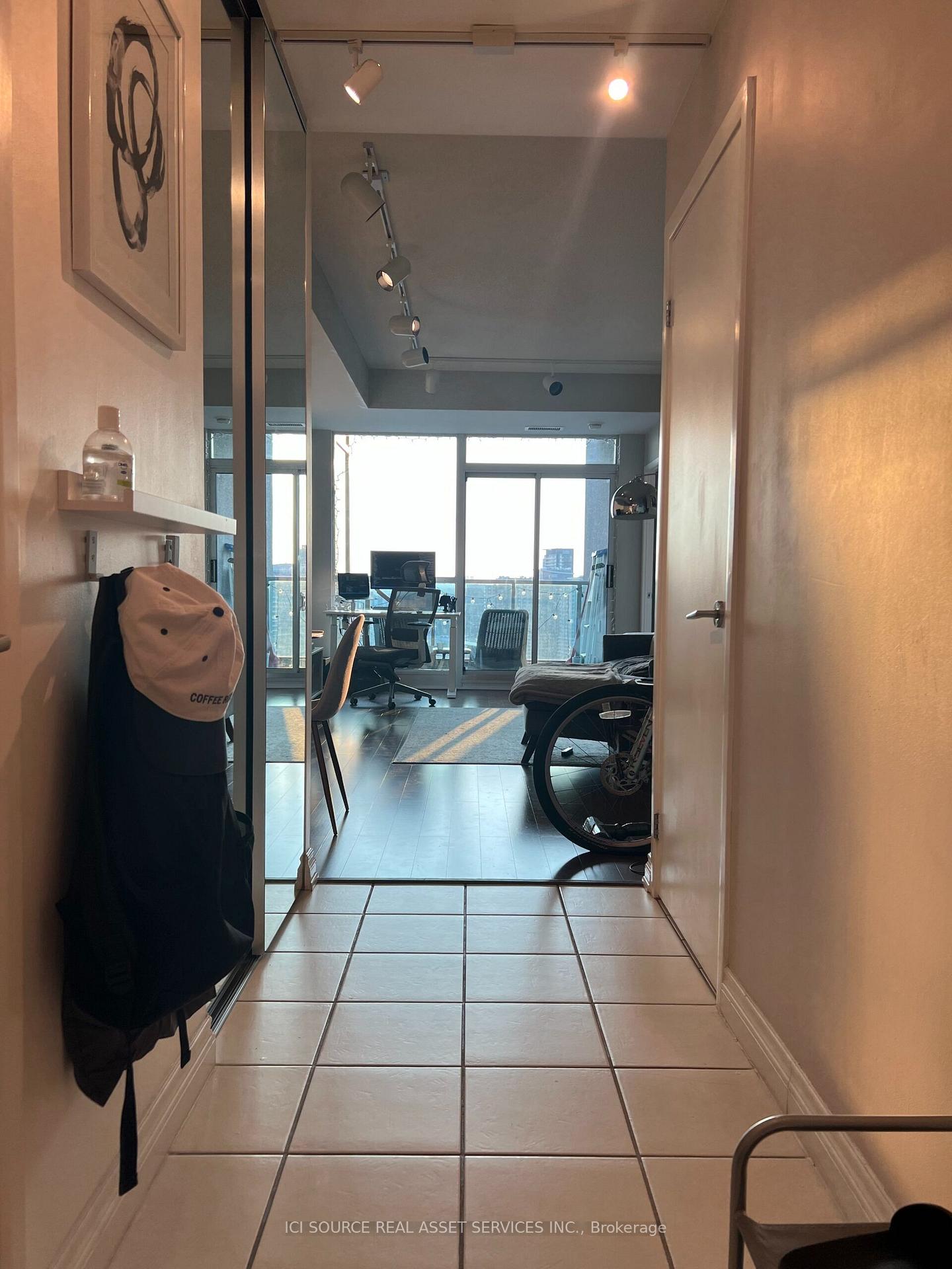219-fort-york-boulevard-toronto-toronto-ontario-c13623884
