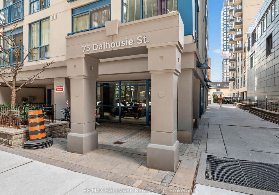 75-dalhousie-street-toronto-toronto-ontario-c13623968