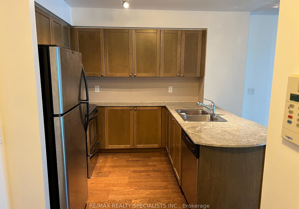 763-bay-street-toronto-toronto-ontario-c13624390