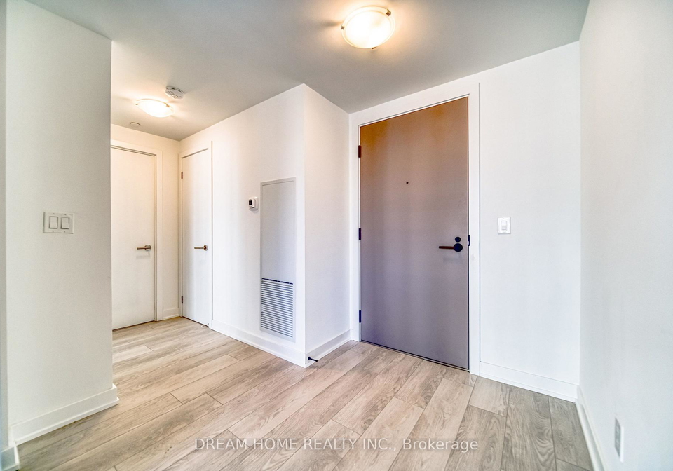 47-mutual-street-toronto-toronto-ontario-c13624688