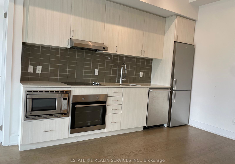 7-kenaston-gardens-toronto-north-york-ontario-c13624812
