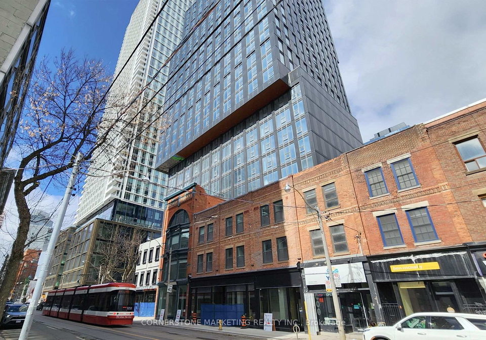100-queen-street-e-toronto-toronto-ontario-c13625356