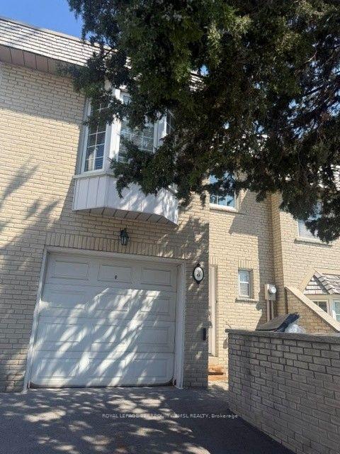 8-farmstead-road-toronto-north-york-ontario-c13625380