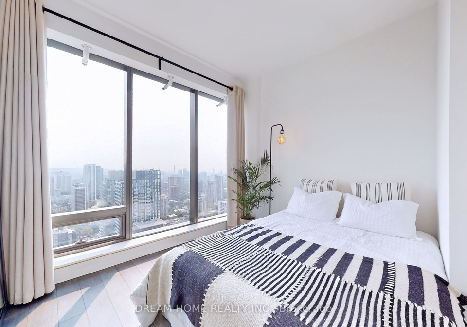 5-st-joseph-street-toronto-toronto-ontario-c13625470