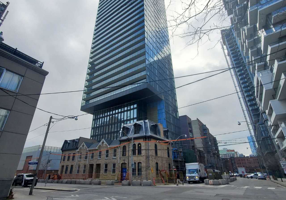 47-mutual-street-toronto-toronto-ontario-c13625498