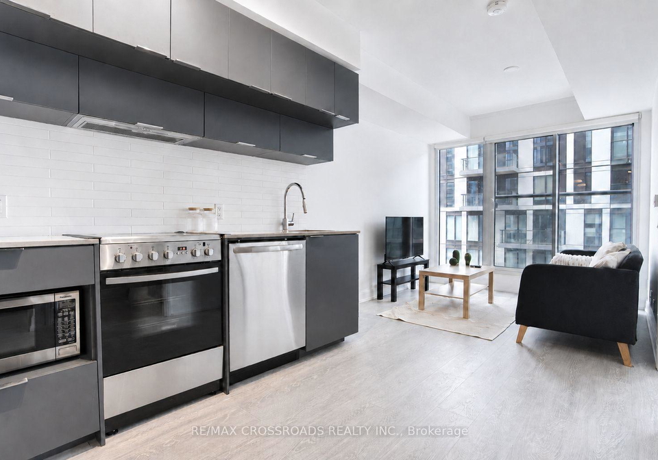 181-dundas-street-e-toronto-toronto-ontario-c13625526