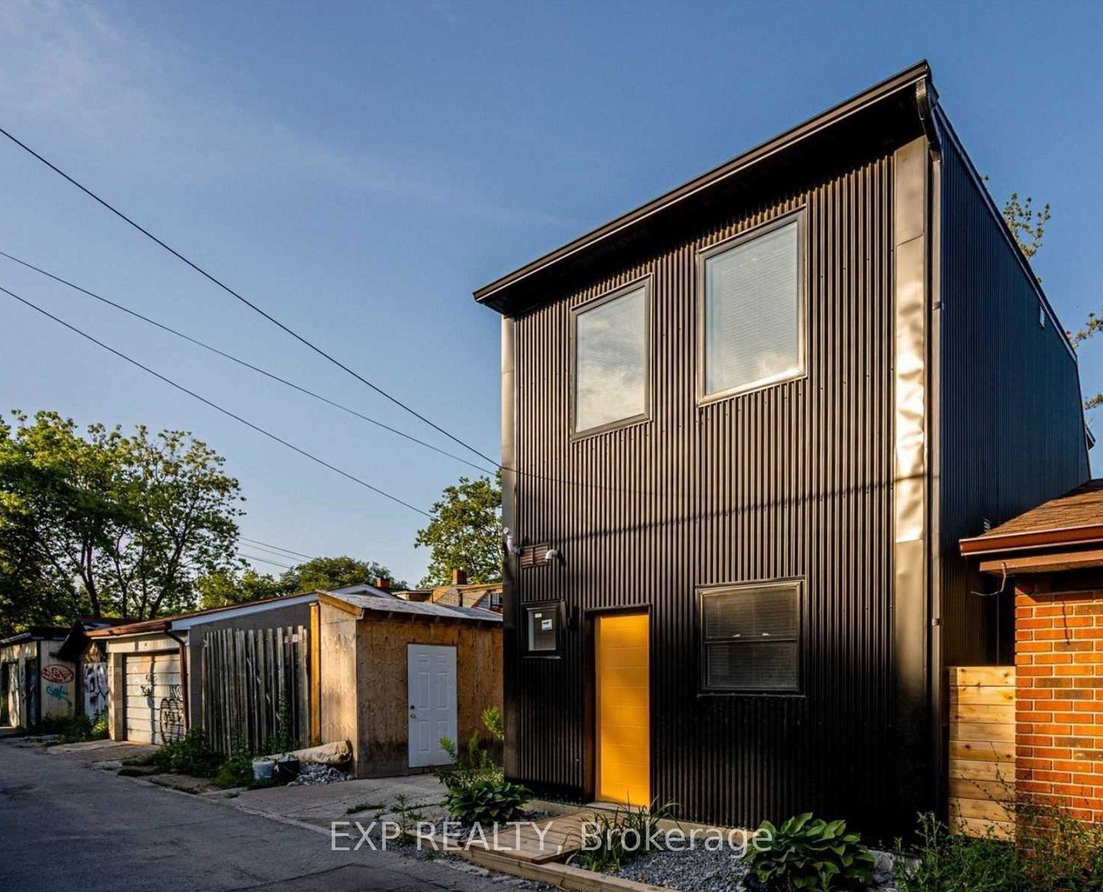 452-montrose-avenue-toronto-toronto-ontario-c13625890