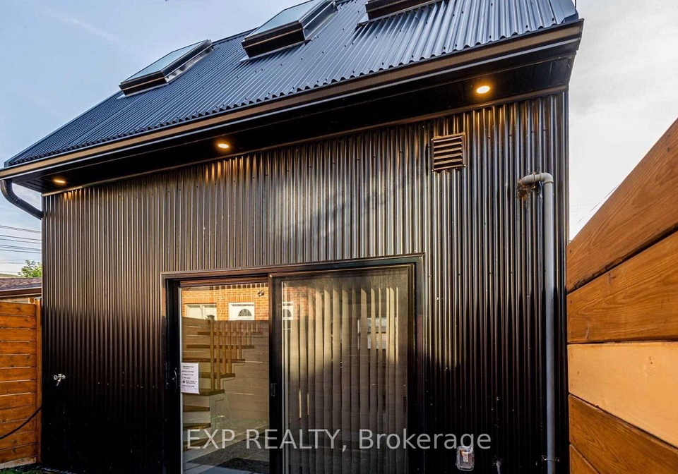 452-montrose-avenue-toronto-toronto-ontario-c13625890