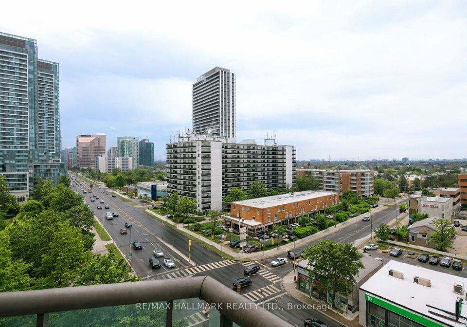 5949-yonge-street-toronto-north-york-ontario-c13626000