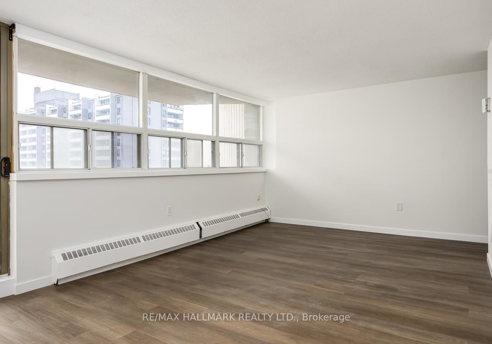 5949-yonge-street-toronto-north-york-ontario-c13626000