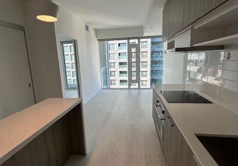 5-soudan-avenue-toronto-toronto-ontario-c13626272
