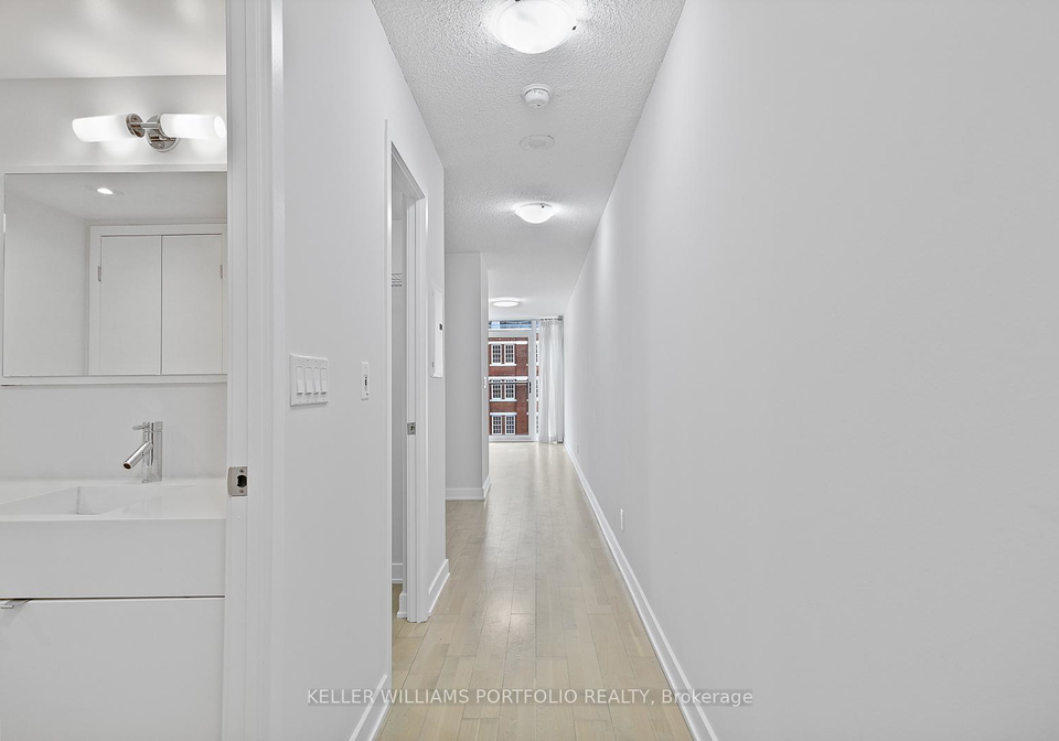 21-nelson-street-toronto-toronto-ontario-c13626408