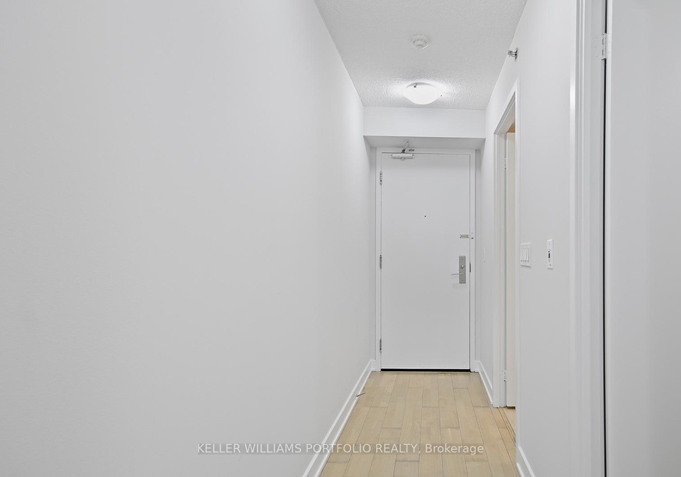 21-nelson-street-toronto-toronto-ontario-c13626408