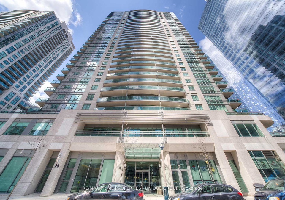 30-grand-trunk-crescent-toronto-toronto-ontario-c13626444
