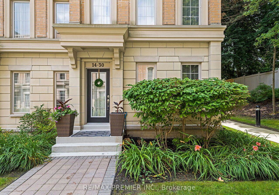 30-hargrave-lane-toronto-north-york-ontario-c13626586