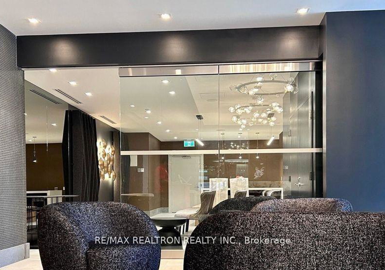 8-widmer-street-toronto-toronto-ontario-c13626644