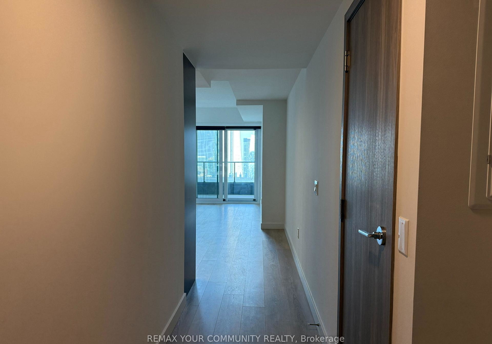 3-concord-cityplace-way-toronto-toronto-ontario-c13626658