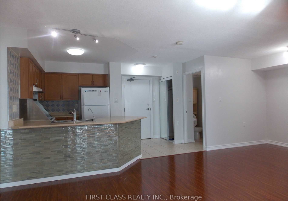 920-sheppard-avenue-w-toronto-toronto-ontario-c13626980