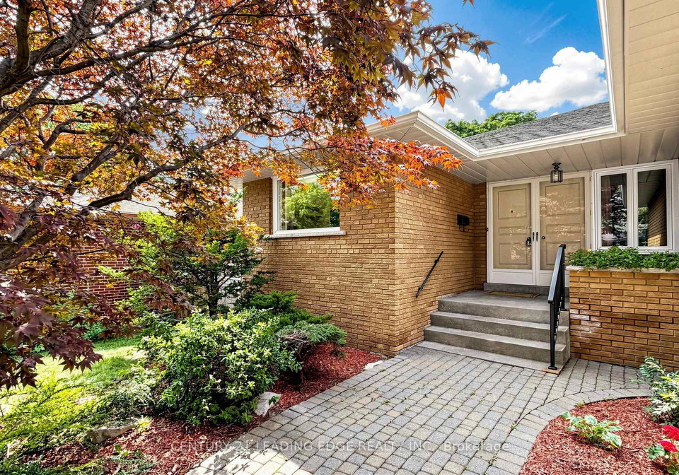 11-colwick-drive-toronto-north-york-ontario-c13627074