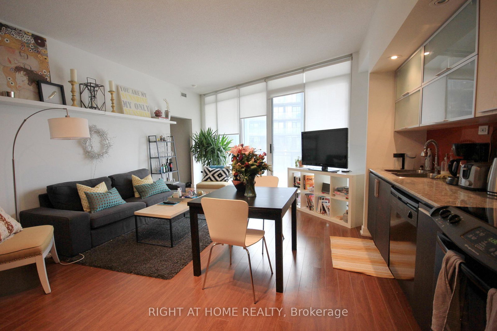 25-capreol-court-toronto-toronto-ontario-c13627088