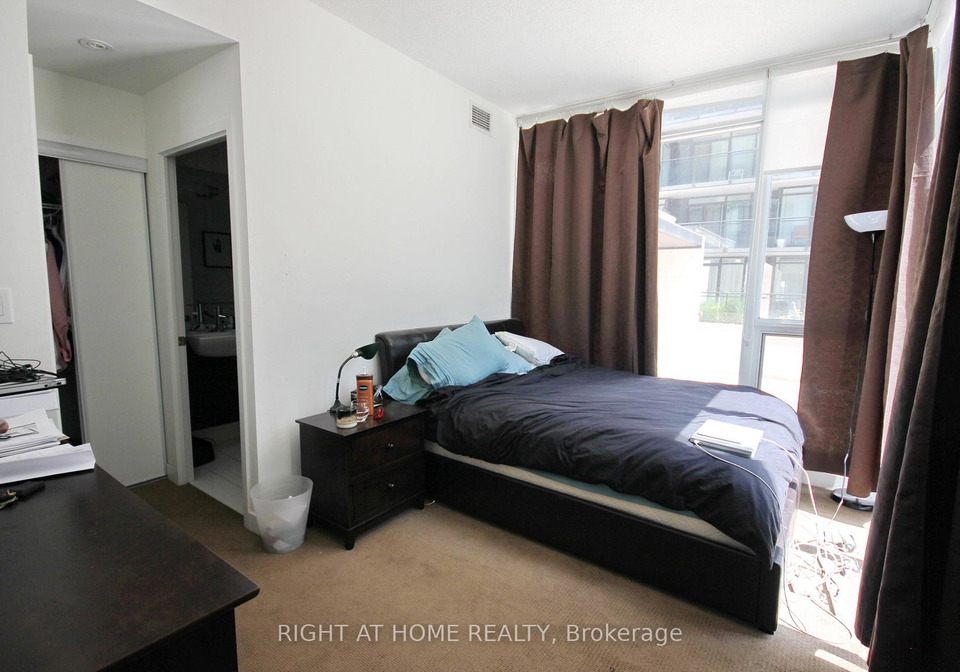 25-capreol-court-toronto-toronto-ontario-c13627088