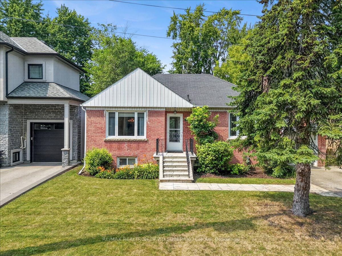 42-de-quincy-boulevard-toronto-toronto-ontario-c13627100