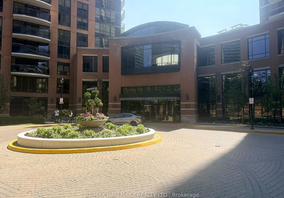 23-sheppard-avenue-e-toronto-north-york-ontario-c13627154